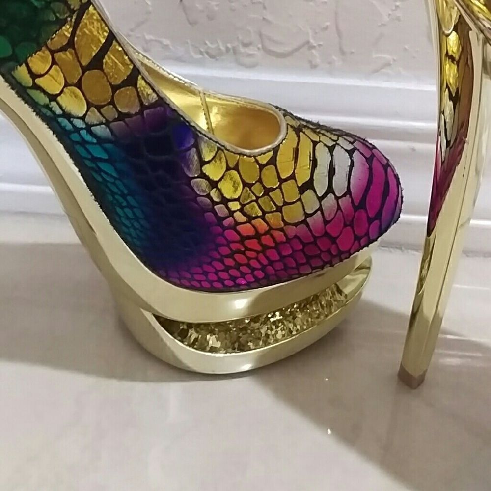 Brand NEW .Multi Color Shake Skin Pattern. - Picture 2 of 3